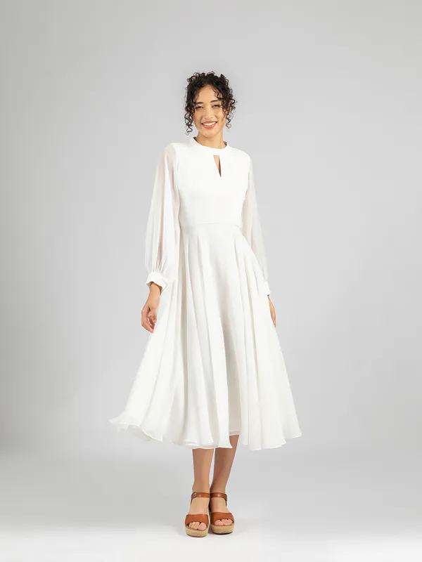 White__full_Sleeve_Midi_|_White_gown_for_women