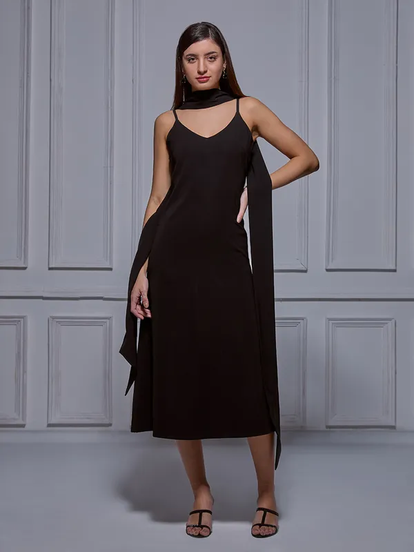 Black_Grace_Midi_Dress_For_Women