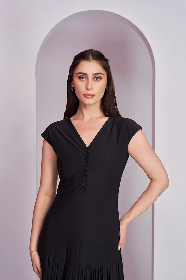 Black_Korean_dress_for_women_|_Black_Pleated_A-Line_Korean_Dress