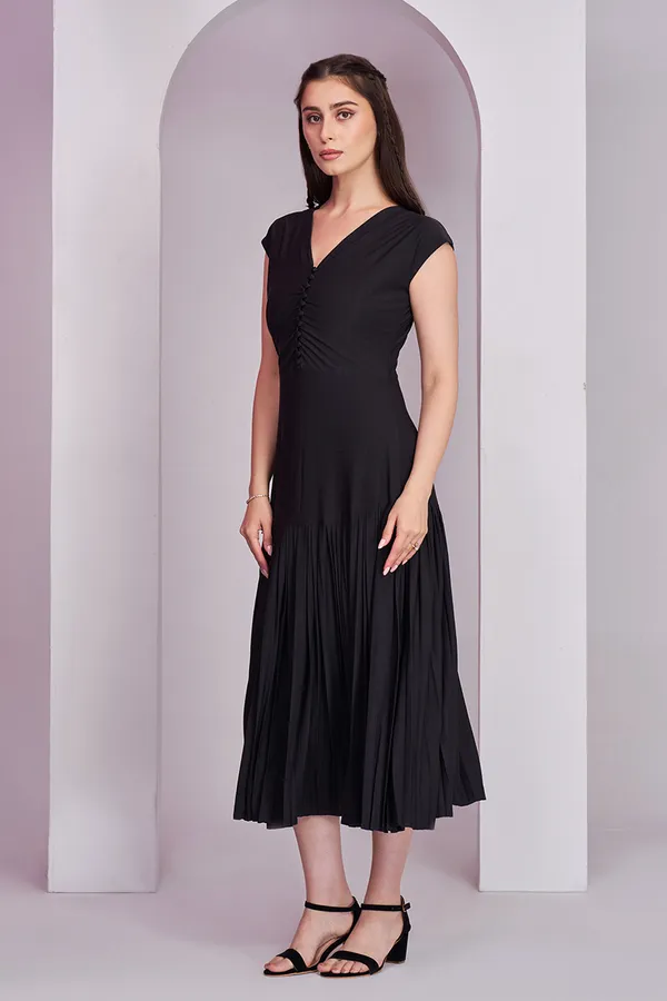 Black_Korean_dress_for_women_|_Black_Pleated_A-Line_Korean_Dress