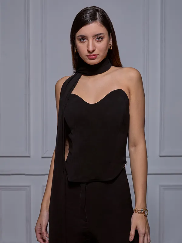 Black_corset_top_with_stole_|_party_wear_chic_corset_top
