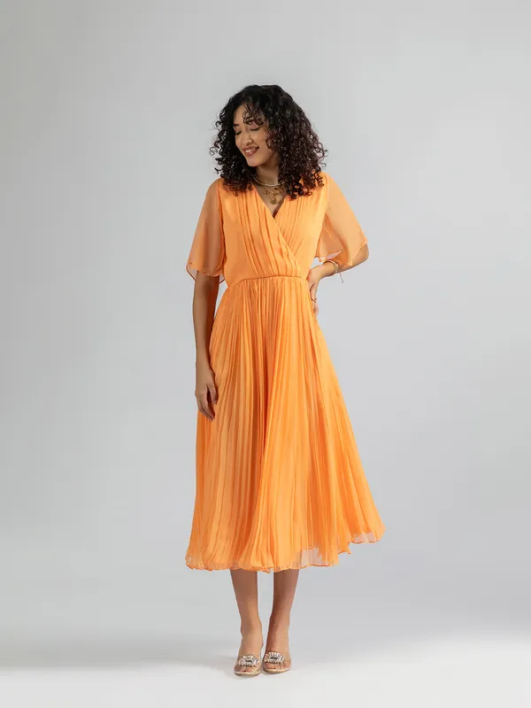 Elegant_V-Neck_Midi_Dress_|_Georgette_Pleated_western_Dress