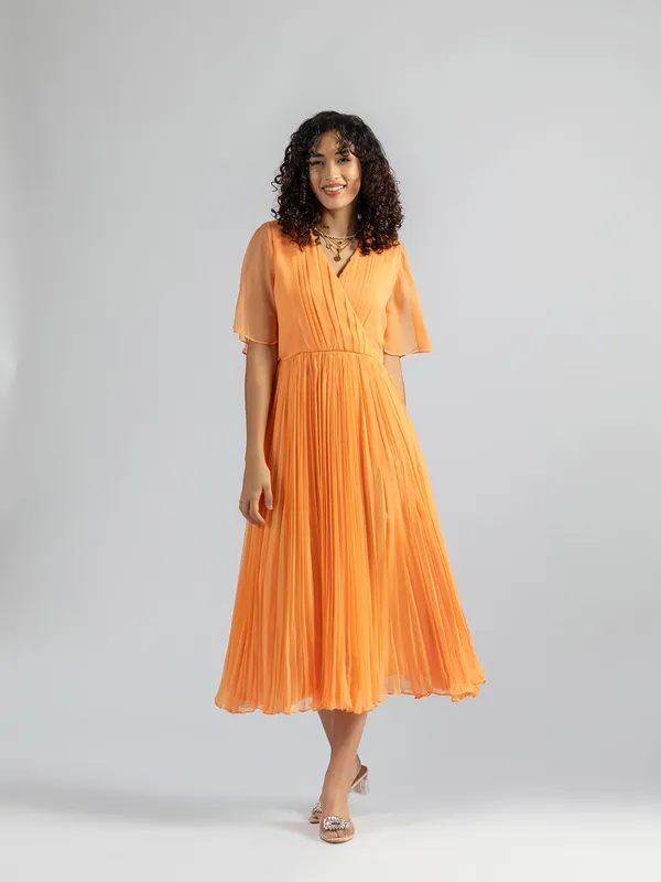 Elegant_V-Neck_Midi_Dress_|_Georgette_Pleated_western_Dress