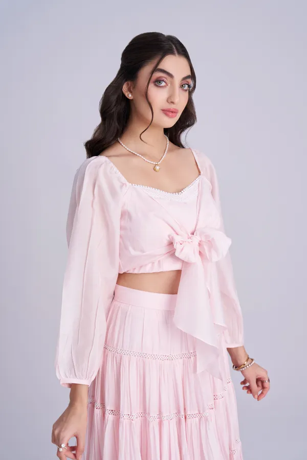 Pink_skirt_and_top