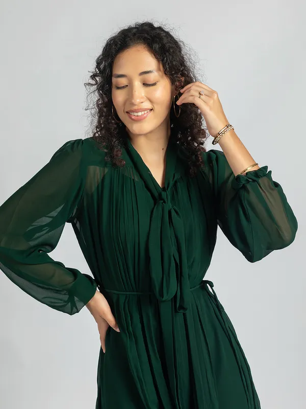 Green_Georgette_loose_fit_Dress_|_Green_fit_and_Flare_Dress