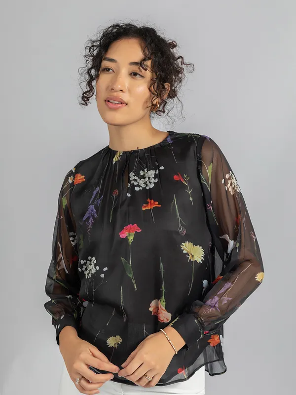 Chic_Shadow_Classic_top
