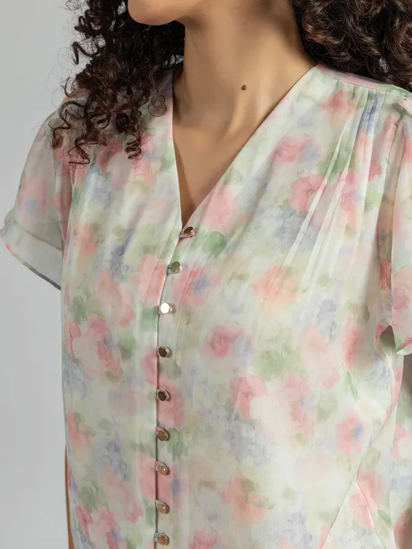 Floral_Top_–__ladies_casual_tops_|_Trendy_casual_Top_for_Women