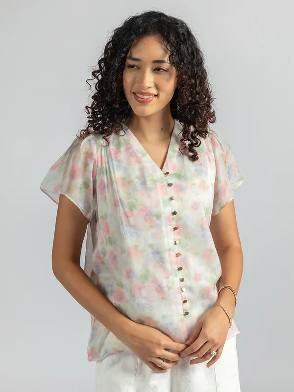 Floral_Top_–__ladies_casual_tops_|_Trendy_casual_Top_for_Women