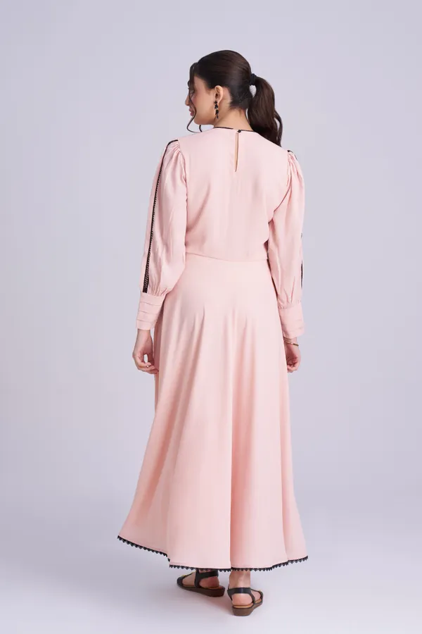 Peach_lace_gown_|_Umbrella_smart_casual_dress