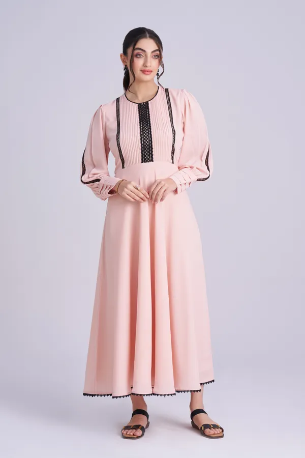 Peach_lace_gown_|_Umbrella_smart_casual_dress