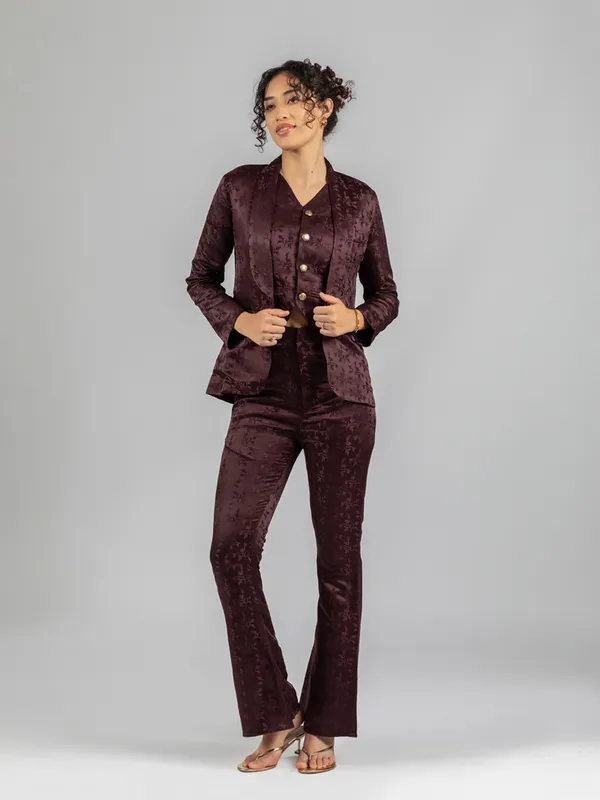 Crimson_Majesty_Blazer