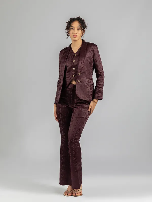 Crimson_Majesty_Blazer
