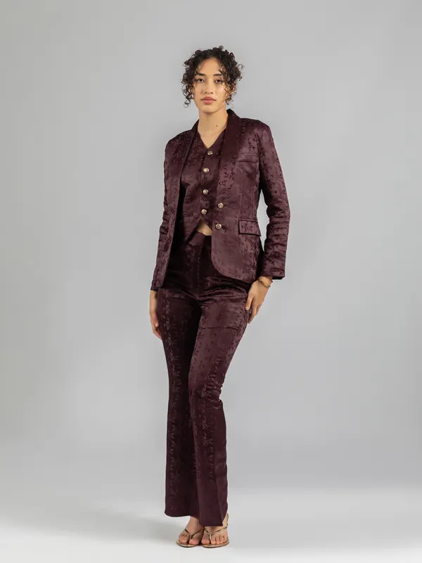Crimson_Majesty_Blazer