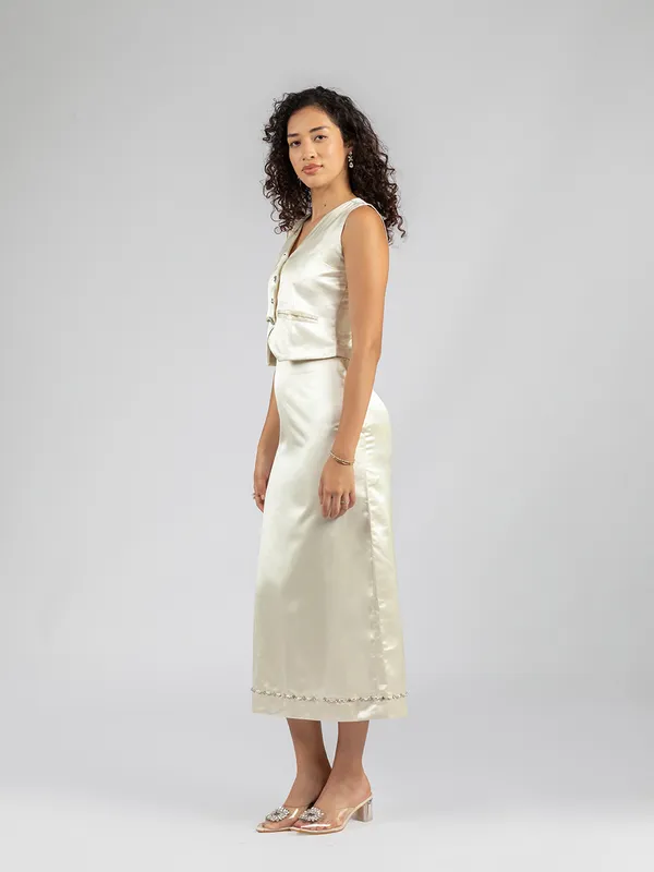 SATIN_SKIRT