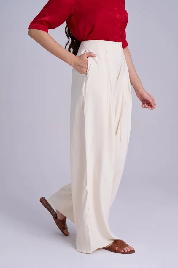 WHITE_KOREAN_PLEATED_PANT
