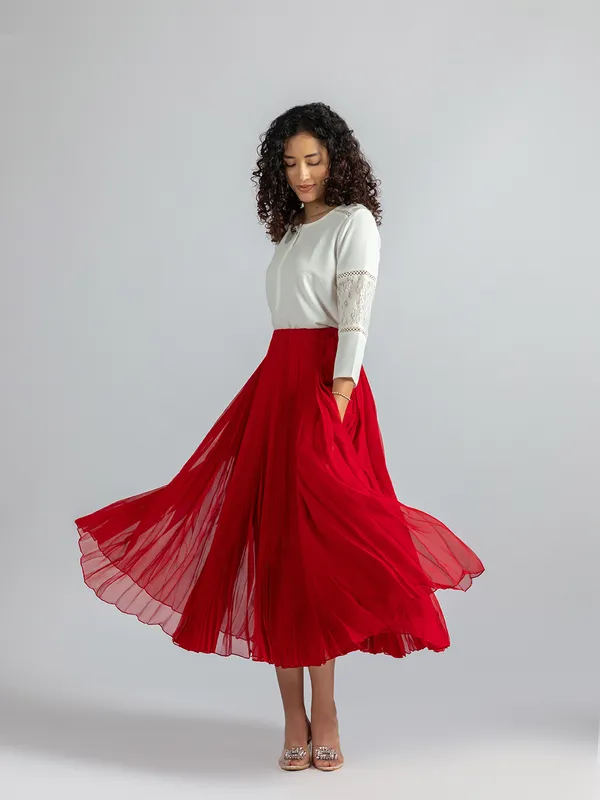 RED_GEORGETTE_PLEATED_SKIRT