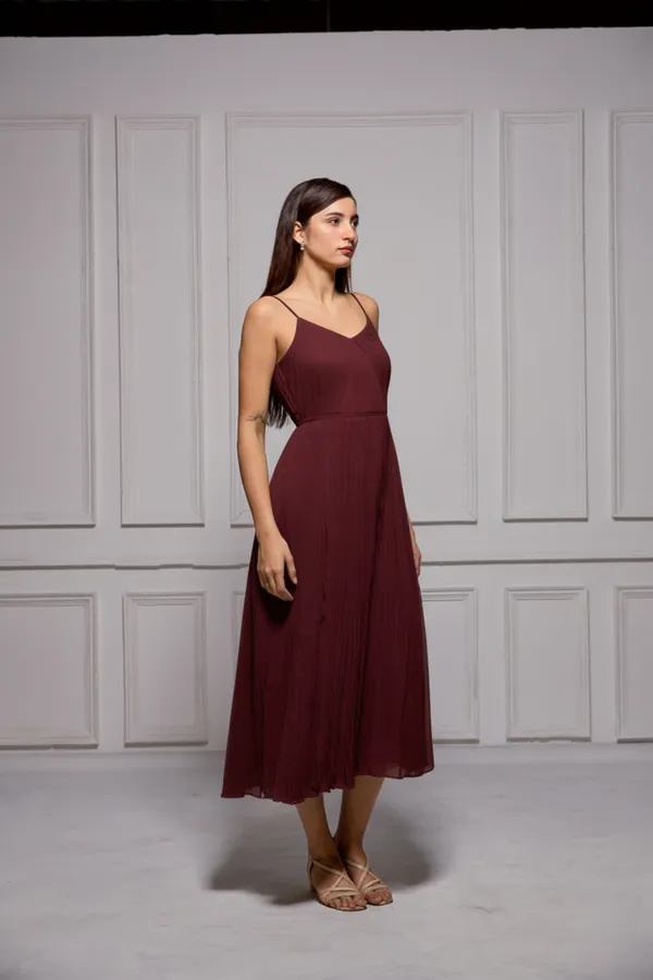 Designer_Maroon__sleeveless_pleated_midi_dress_/__One_piece_dress