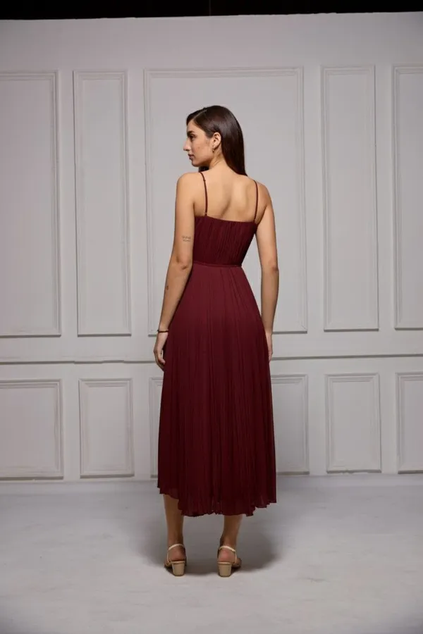 MAROON_GEORGETTE_SLEEVELESS_DRESS