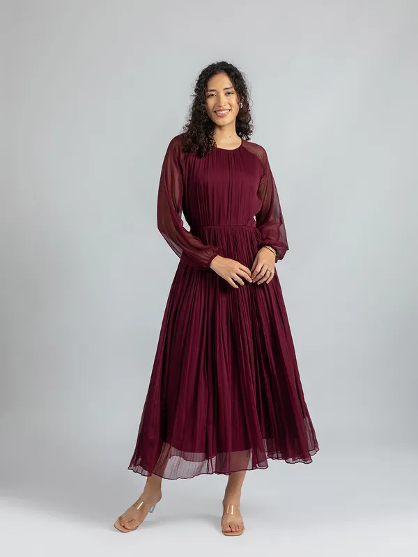 MAROON_CHIFFON_DRESS