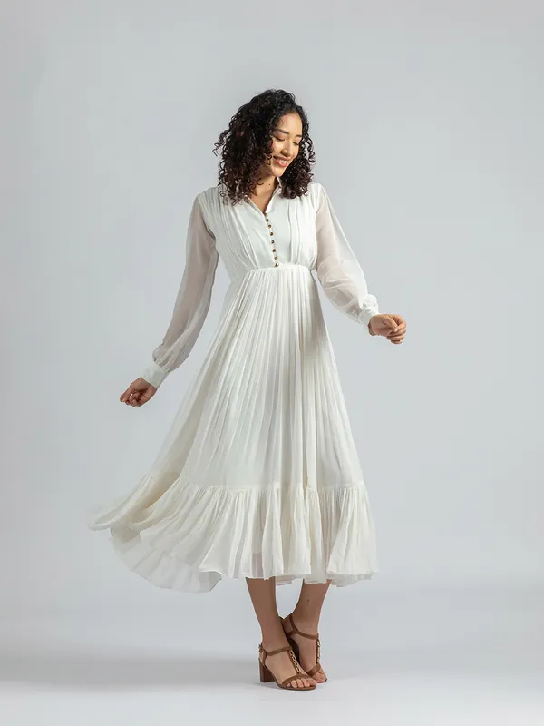 Elegant_white_Pleated_Maxi_Dress_|_Bishop_Sleeve_White_Dress