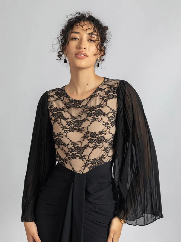 Black_Lace_Maxi_Dress_for_Evening_Wear_|_Dhoti-Style_Drape_Gown