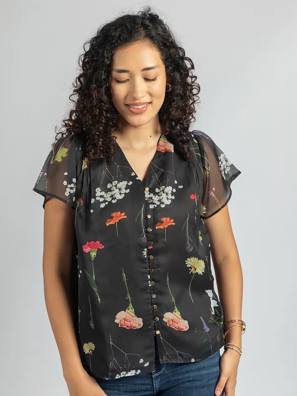 Black_Floral_printed_Top_|_Casual_half_sleeve_Blouse