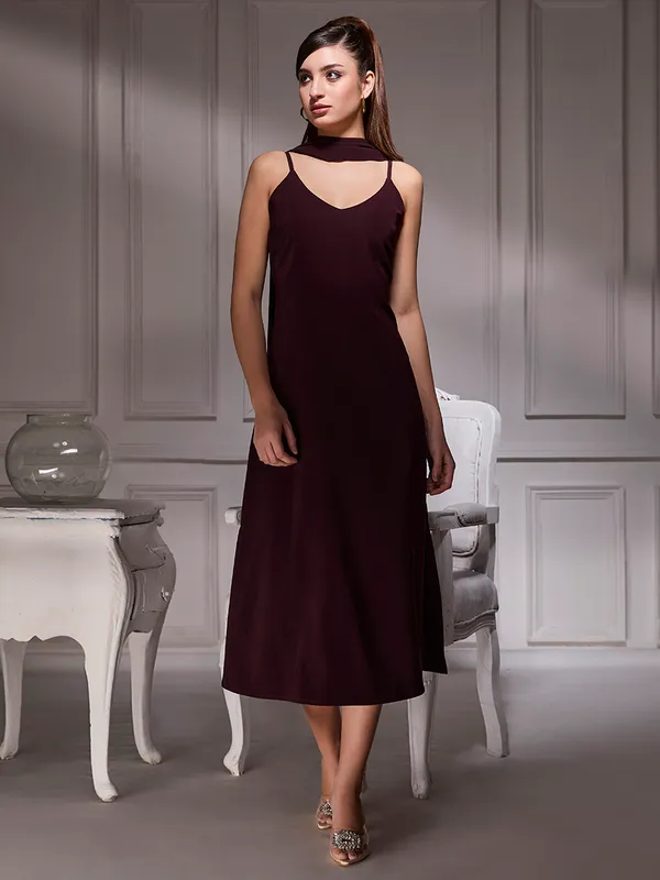 Maroon_Grace_Midi_Dress_For_Women