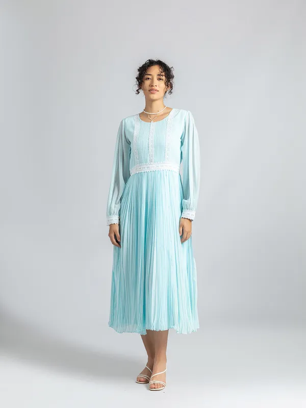 Sky_Blue_bohemian_lace_dress_|_Vacation_beach_dress