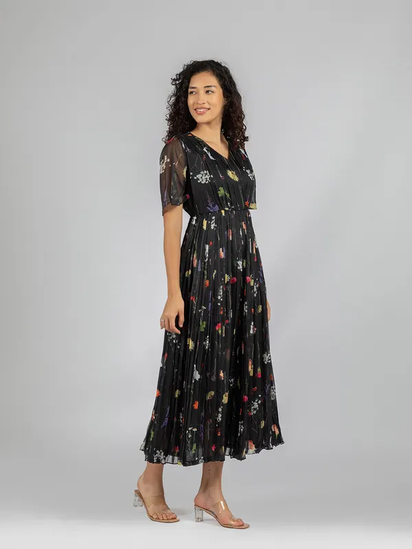 Black_floral_printed_western_dress_|_Chiffon_Flare_Dress