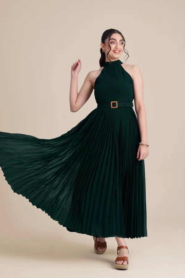 Green_Halter_Neck_Dress_|_Women's_Party_Gown