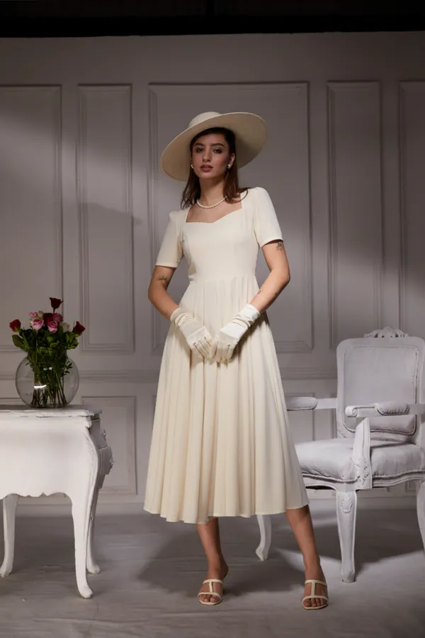 Vintage_Off_-White_Midi_Dress_|_Luxurious_one_piece_dress