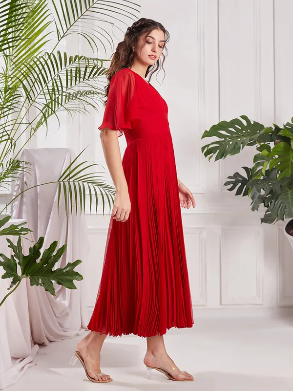 Red_hand_Pleated_Midi_Dress_for_Women_|_Designer_indo-_western_Dress