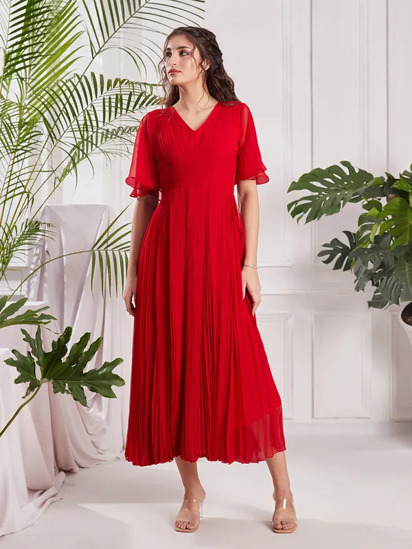 Red_hand_Pleated_Midi_Dress_for_Women_|_Designer_indo-_western_Dress