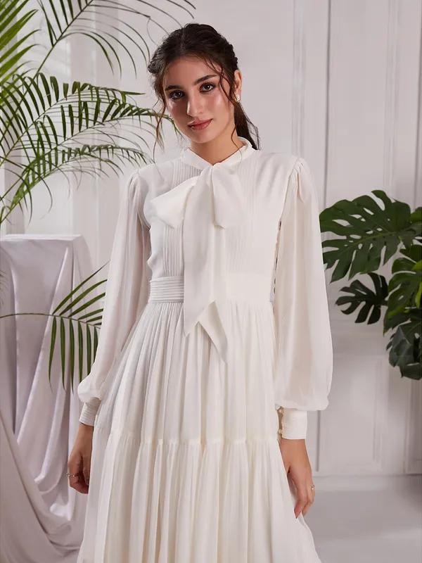 Elegant_White_Pleated_Midi_Dress_|_Tiered_dress_with_Bow_tie_Detail
