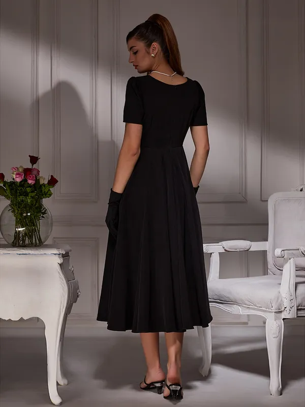 Vintage_Black_Midi_Dress_|_Luxurious_one_piece_dress