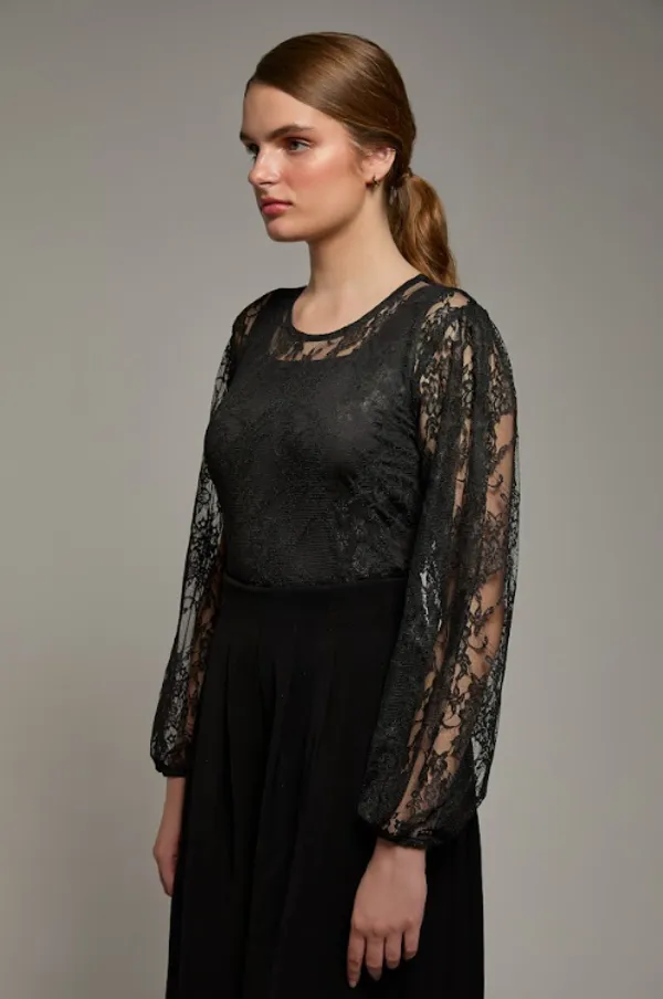 Black_Polyester_Dark_Empress_Lace_Top_For_Women
