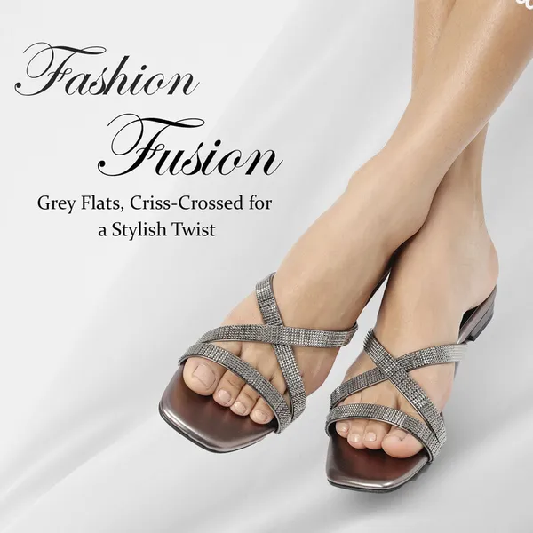 Grey_Solid_Resin_Flip_Flops_For_Women