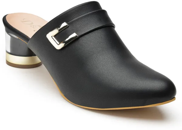 Black_Solid_Resin_Sandal_For_Women