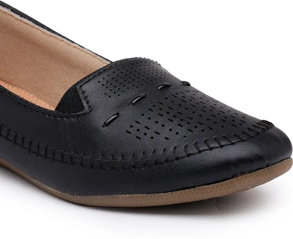 Black_Solid_Flat_Resin_Casual_Bellies_For_Women