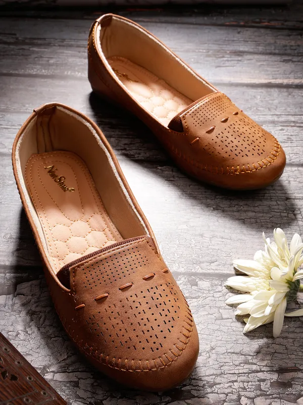 Tan_Solid_Flat_Resin_Casual_Bellies_For_Women