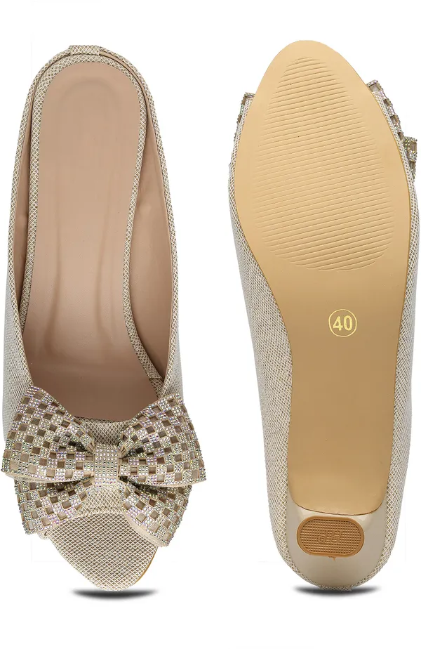 Gold_Synthetic_Leather_Casual_Wedges_For_Women