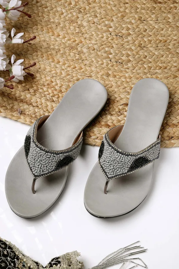 Grey_Solid_Slip-On_Artificial_Leather_Flats_For_Women