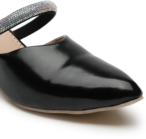 Black_Solid_Slip-On_Synthetic_Casual_Wedges_For_Women