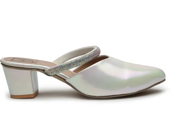 White_Solid_Slip-On_Synthetic_Casual_Wedges_For_Women