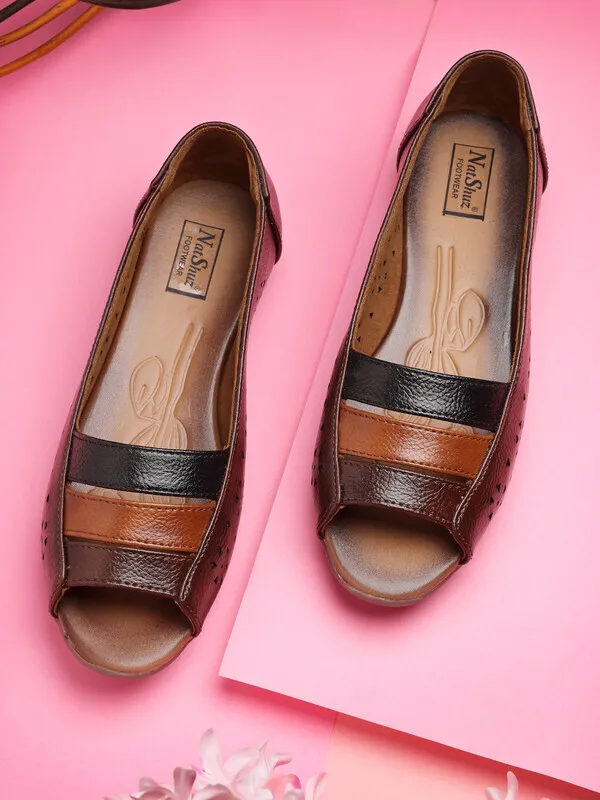 Brown_Solid_Round_Toe_Synthetic_Leather_Casual_Brogues_For_Women