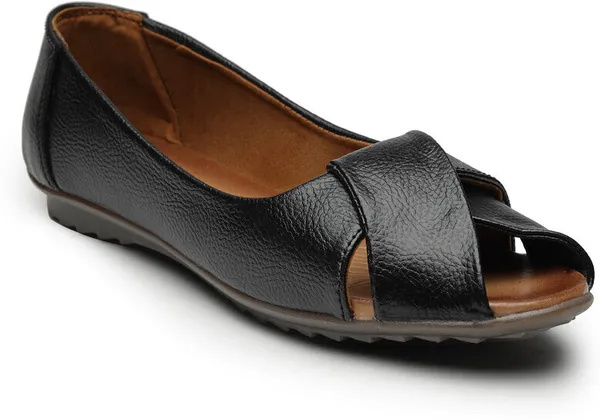 Black_Women_Solid_Round_Toe_Synthetic_Leather_Casual_Bellies