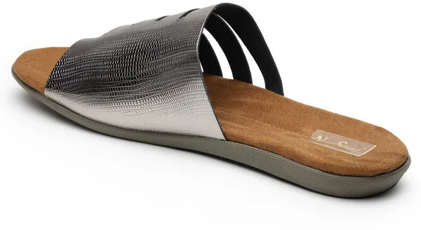 Silver_Solid_Thermoplastic_Rubber_Slippers_For_Women