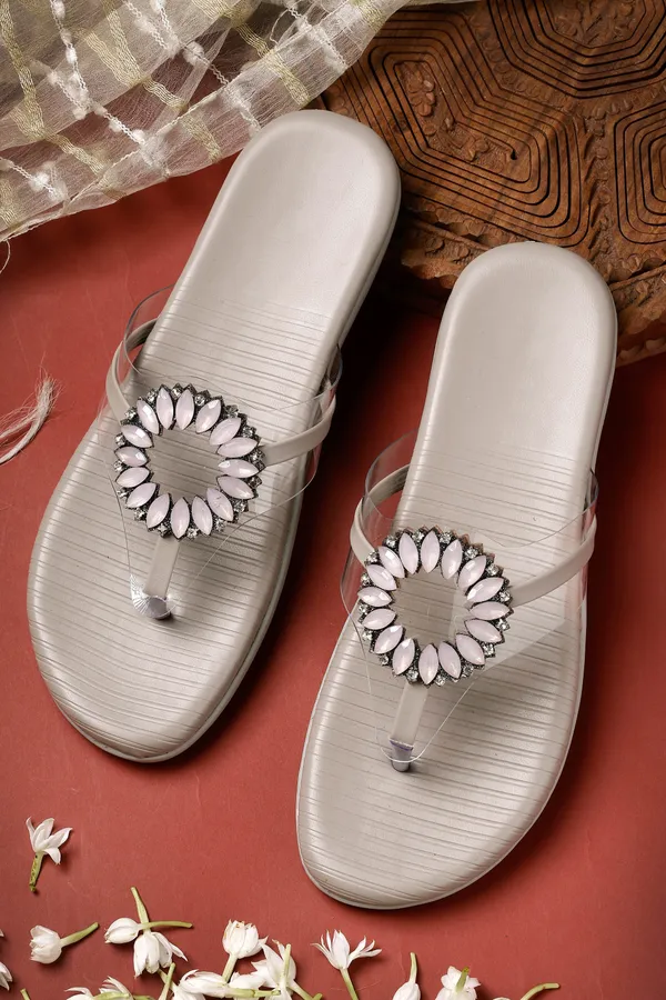 Grey_Solid_Slip-On_Synthetic_Flats_For_Women