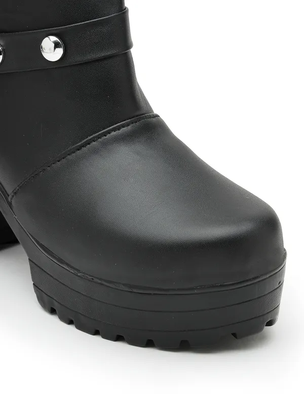 Black_Women_Solid_Round_Synthetic_Casual_Boots