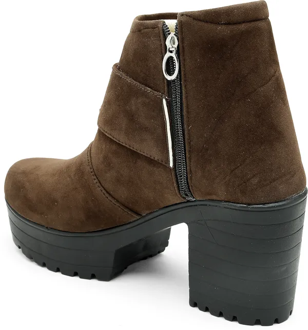 Brown_Solid_Round_Suede_Casual_Boots_For_Women